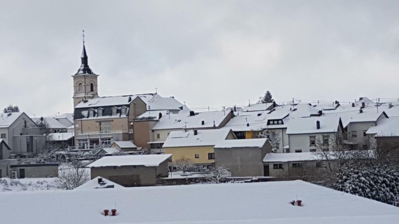 Ferienwohnung Augustin Orscholz Exteriör bild